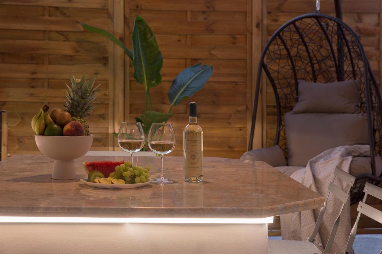 Luxury Apartment With Jacuzzi Close To Acropolis - Living Stone Zircon Αθήνα Εξωτερικό φωτογραφία
