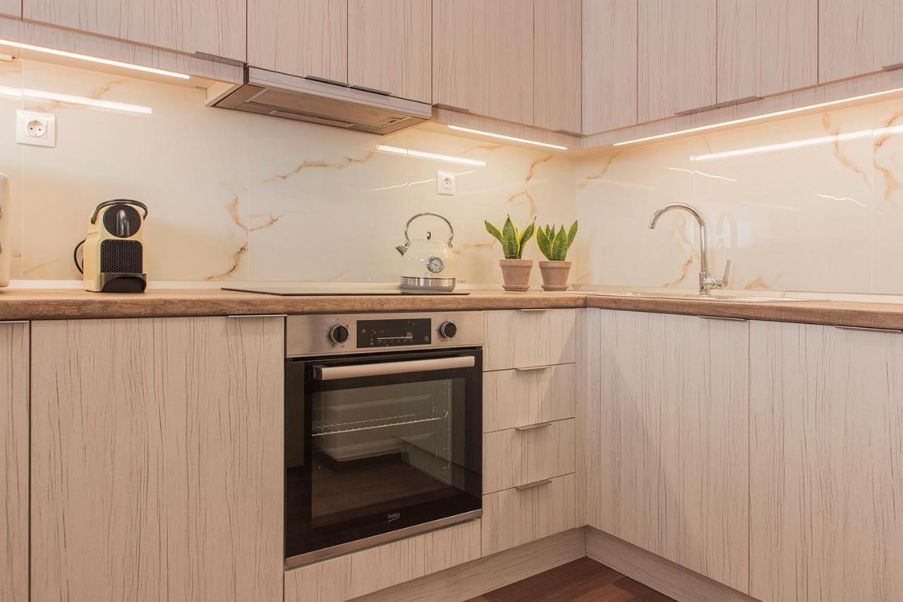 Luxury Apartment With Jacuzzi Close To Acropolis - Living Stone Zircon Αθήνα Εξωτερικό φωτογραφία