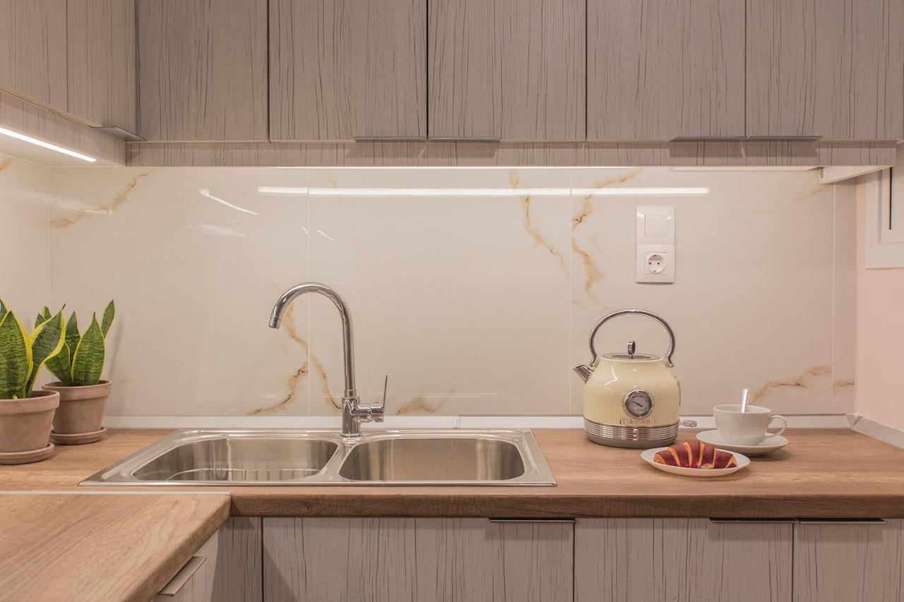 Luxury Apartment With Jacuzzi Close To Acropolis - Living Stone Zircon Αθήνα Εξωτερικό φωτογραφία
